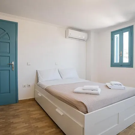 Aura Santorini - The By μρs Éxo Goniá